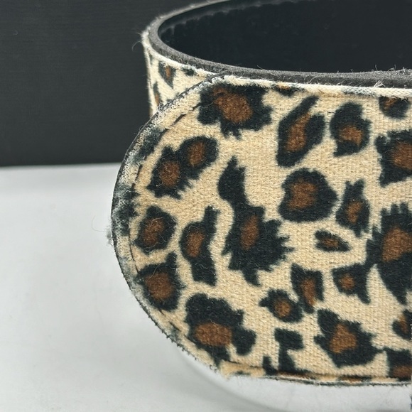 Leopard print belt with black elastic back, size S - Picture 2 of 4